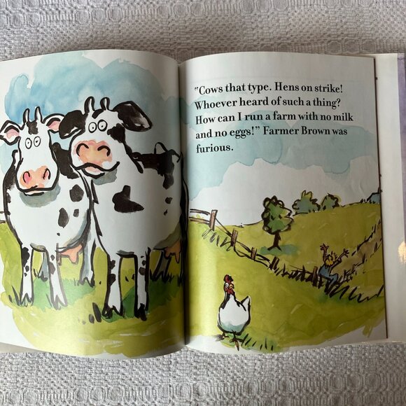 Click, Clack, Moo Cows That Type - Hardcover By Doreen Cronin - VERY GOOD - Picture 4 of 8